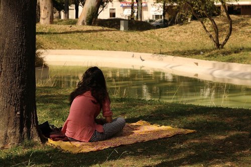 ¿Te harás una mamoplastia? Es mejor tener un parque cerca